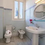 Appartement Ambassador Palace Ap2095 By Riviera Homes